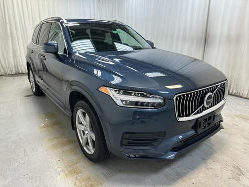 2023 Volvo XC90 B5 Core