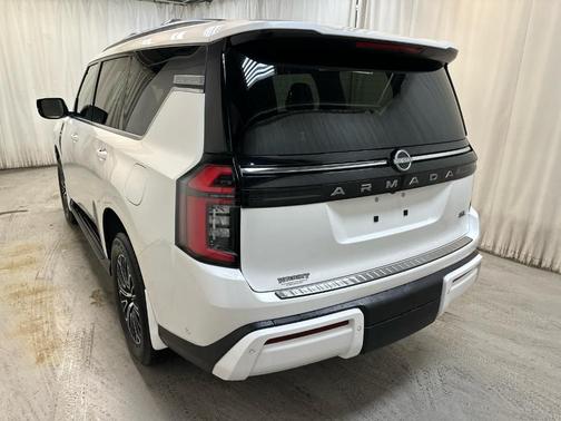 2025 Nissan Armada SL