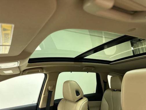 2022 Acura MDX Advance