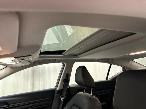 Scarlet Ember Tintcoat 2026 Nissan Altima SV