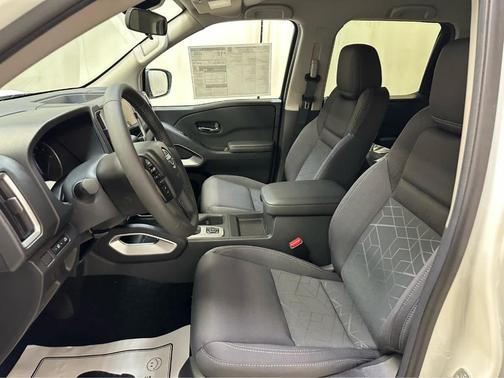 Glacier White 2026 Nissan Frontier SV