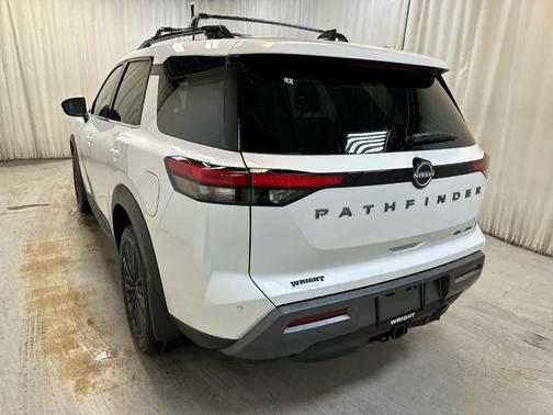 Everest White P 2026 Nissan Pathfinder SL