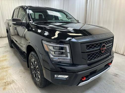 2024 Nissan Titan PRO-4X