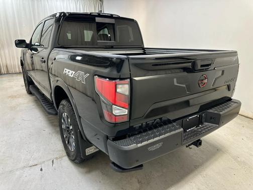 2024 Nissan Titan PRO-4X