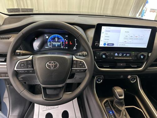 Storm 2025 Toyota Grand Highlander XLE