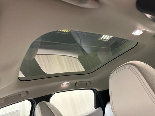 2026 Nissan Leaf PLAT+