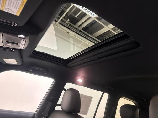 Gun Metallic 2024 Nissan Armada SL