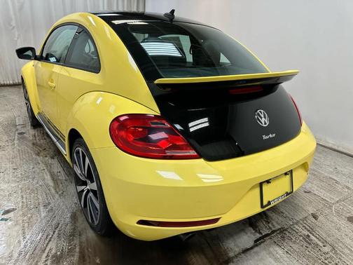 2014 Volkswagen Beetle 2.0T Turbo GSR