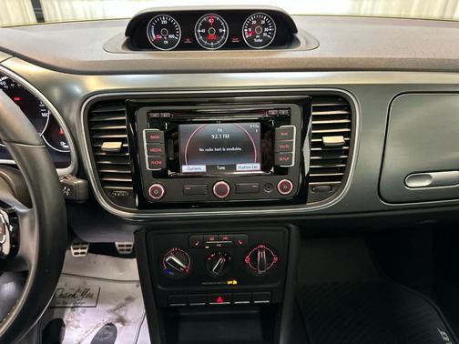 2014 Volkswagen Beetle 2.0T Turbo GSR