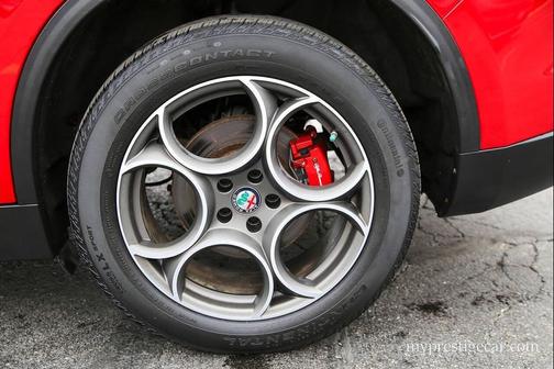 2018 Alfa Romeo Stelvio Sport