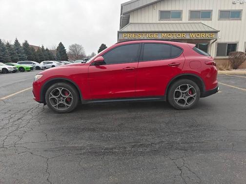 2018 Alfa Romeo Stelvio Sport