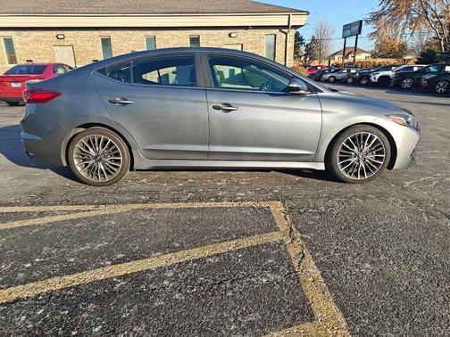 2018 Hyundai ELANTRA Sport