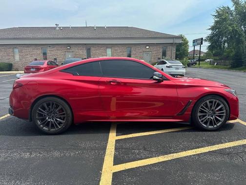2017 INFINITI Q60 3.0t Red Sport 400