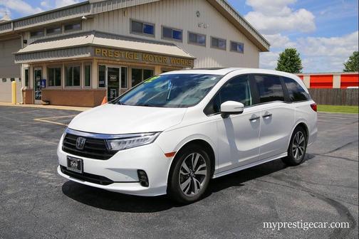 Platinum White Pearl 2022 Honda Odyssey Touring