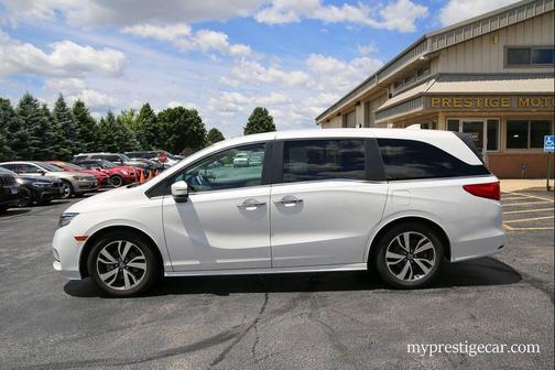 Platinum White Pearl 2022 Honda Odyssey Touring