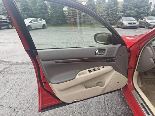 Vibrant Red 2010 INFINITI G37x Base