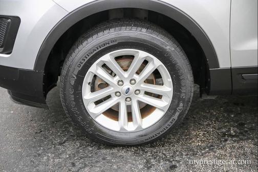 2017 Ford Explorer Base