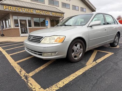 2003 Toyota Avalon XL