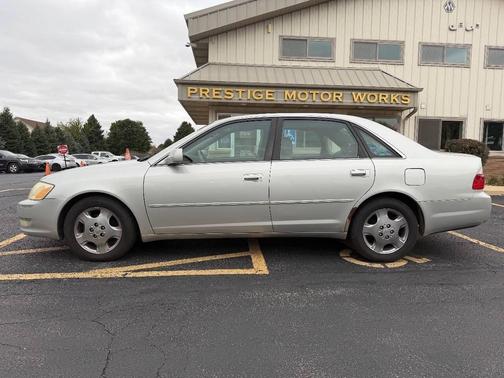 2003 Toyota Avalon XL