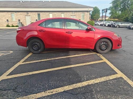 Barcelona Red Metallic 2017 Toyota Corolla LE