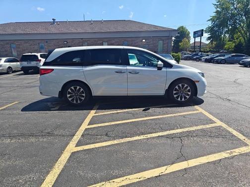 Platinum White Pearl 2021 Honda Odyssey EX-L