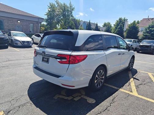 Platinum White Pearl 2021 Honda Odyssey EX-L