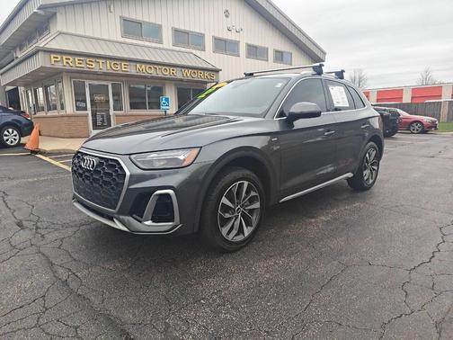 Daytona Gray Pearl Effect 2022 Audi Q5 45 S line Premium