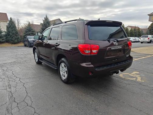 2014 Toyota Sequoia SR5