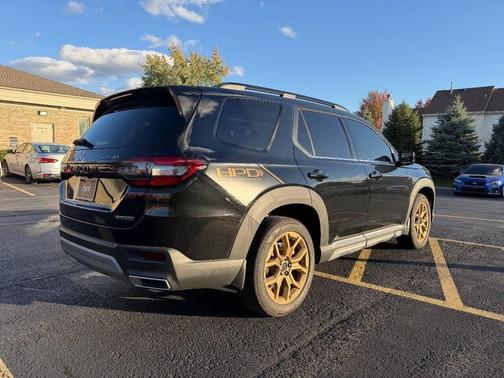 2024 Honda Pilot Touring 8-Passenger
