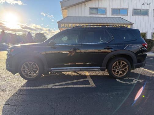 2024 Honda Pilot Touring 8-Passenger