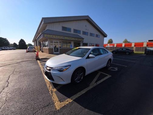 2017 Toyota Camry SE