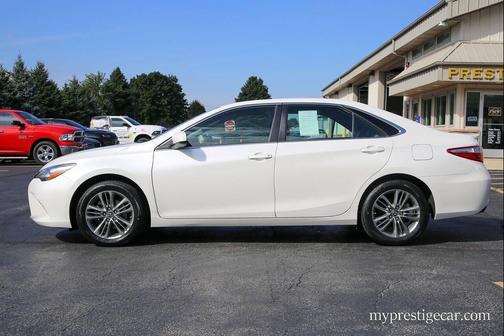 2017 Toyota Camry SE