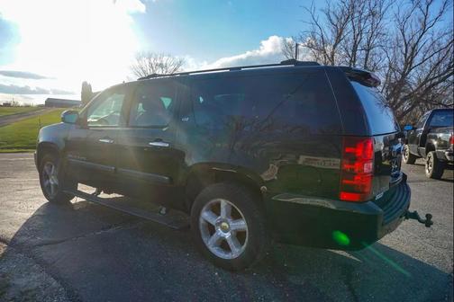 Black 2008 Chevrolet Suburban 1500 LTZ