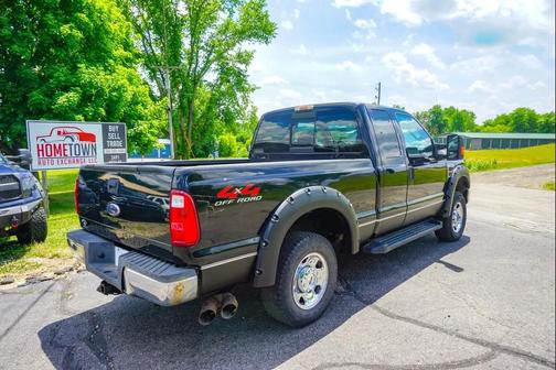 Black Clearcoat 2008 Ford F-250 4WD SuperCab 142'' Lariat