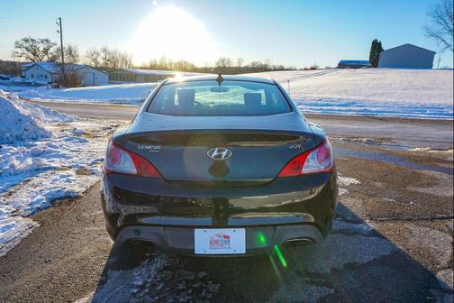2011 Hyundai Genesis Coupe 2.0T