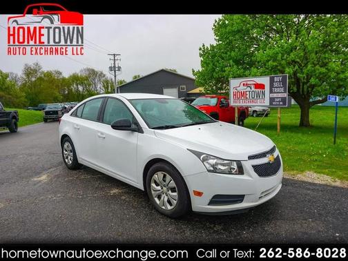 Summit White 2014 Chevrolet Cruze LS