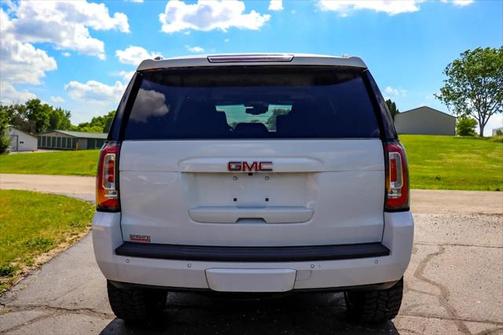 2020 GMC Yukon SLT