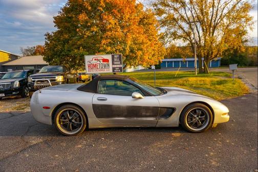 2001 Chevrolet Corvette Base
