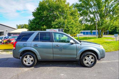 2006 Saturn Vue Base