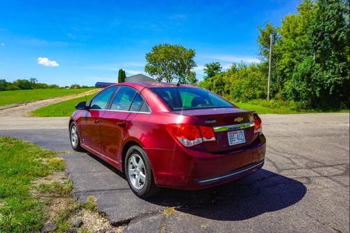 Burgundy 2016 Chevrolet Cruze Limited 1LT