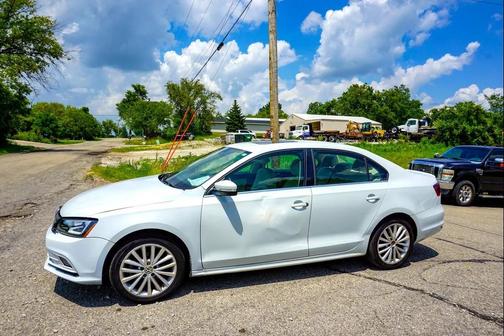 2016 Volkswagen Jetta 1.8T SEL