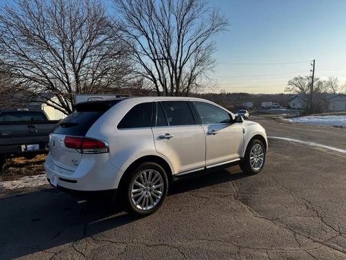2013 Lincoln MKX Base