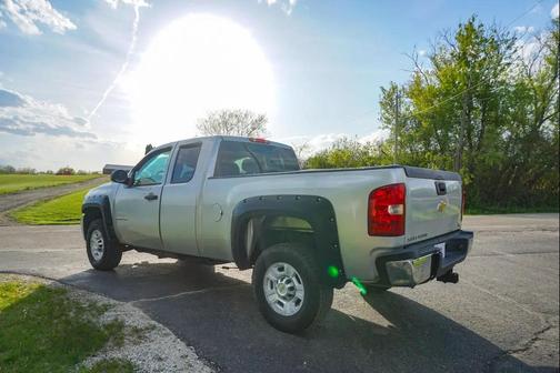Sheer Silver Metallic 2010 Chevrolet Silverado 2500 LT