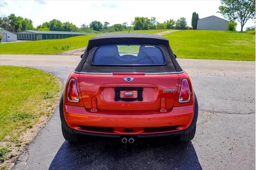 2006 MINI Cooper S Base