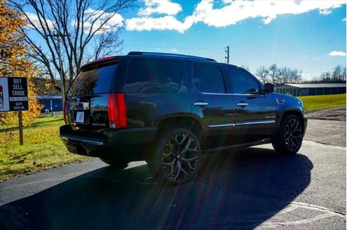 2012 Cadillac Escalade Platinum Edition