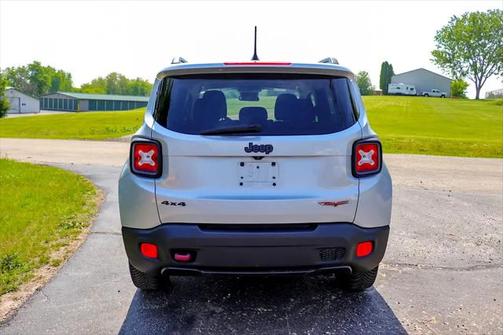 2017 Jeep Renegade Trailhawk