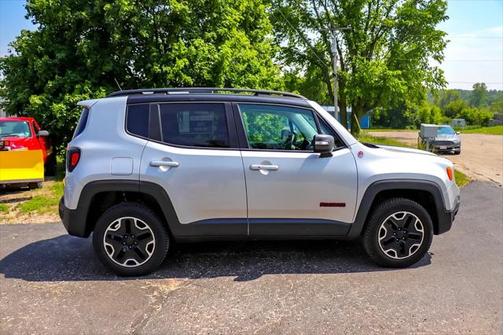 2017 Jeep Renegade Trailhawk