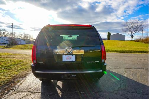 2012 Cadillac Escalade Luxury