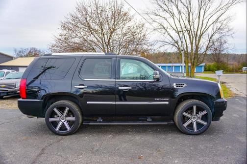 2012 Cadillac Escalade Luxury