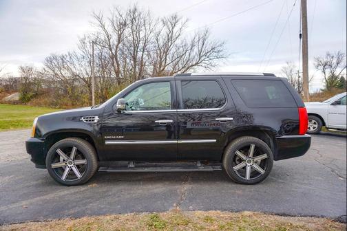 2012 Cadillac Escalade Luxury